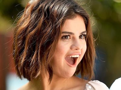 ¡Captada en el momento justo! Selena Gómez en el estreno de Dolittle estuvo muy bien acompañada