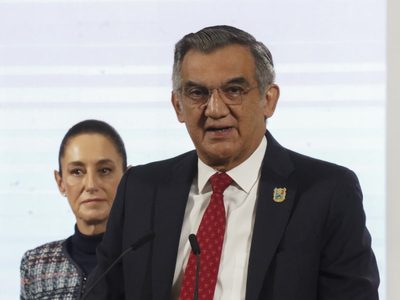 Américo Villarreal aseguró que no tiene restricciones para ingresar a Estados Unidos