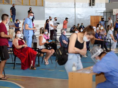 Río Negro: el Gobierno le dará prioridad a la primera dosis de la vacuna contra el coronavirus