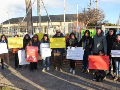 Familiares y amigos pidieron justicia para el hombre que falleció en el CEF 4