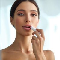 No lo comprés más: mirá cómo preparar el mejor bálsamo labial con 3 ingredientes fáciles de conseguir