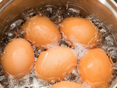 No tires el agua de los huevos después de hervirlos, esto podés hacer con tus plantas una vez a la semana