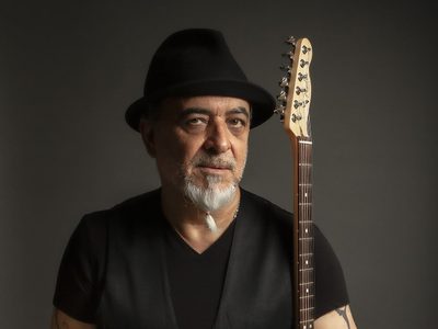 El compositor Jaime López lanza poemario con ecos de la tradición literaria