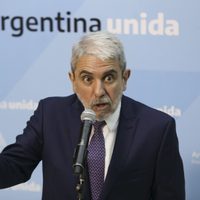 Aníbal Fernández contra Juntos por el Cambio