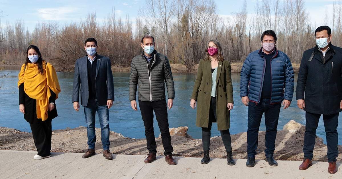 Los candidatos del MPN en el Paseo de la Costa. Fuente: (Twitter)