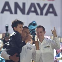 Otra vez, asistentes abandonan mitin de Anaya durante su discurso; le ofrecen tres millones de votos en Edomex (Video)