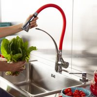 Con solo 3 productos, el truco perfecto para dejar la pileta de tu cocina reluciente y como recién estrenada