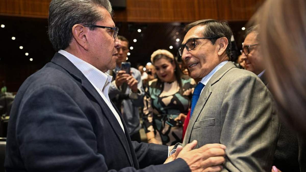 Ricardo Monreal y el recién ratificado Secretario de Hacienda; Rogelio Ramírez de la O, en la sesión del miércoles en San Lázaro