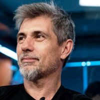 “¡Muchos rulos!”: "El "Chato" Prada sorprendió a todos con una antigua foto junto a Pedro Alfonso
