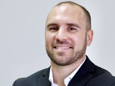 Para proteger al país, Guzmán le hizo firmar a los bonistas un acuerdo muy particular
