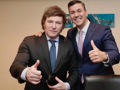 Javier Milei viajará a Paraguay y se reunirá con el presidente Santiago Peña