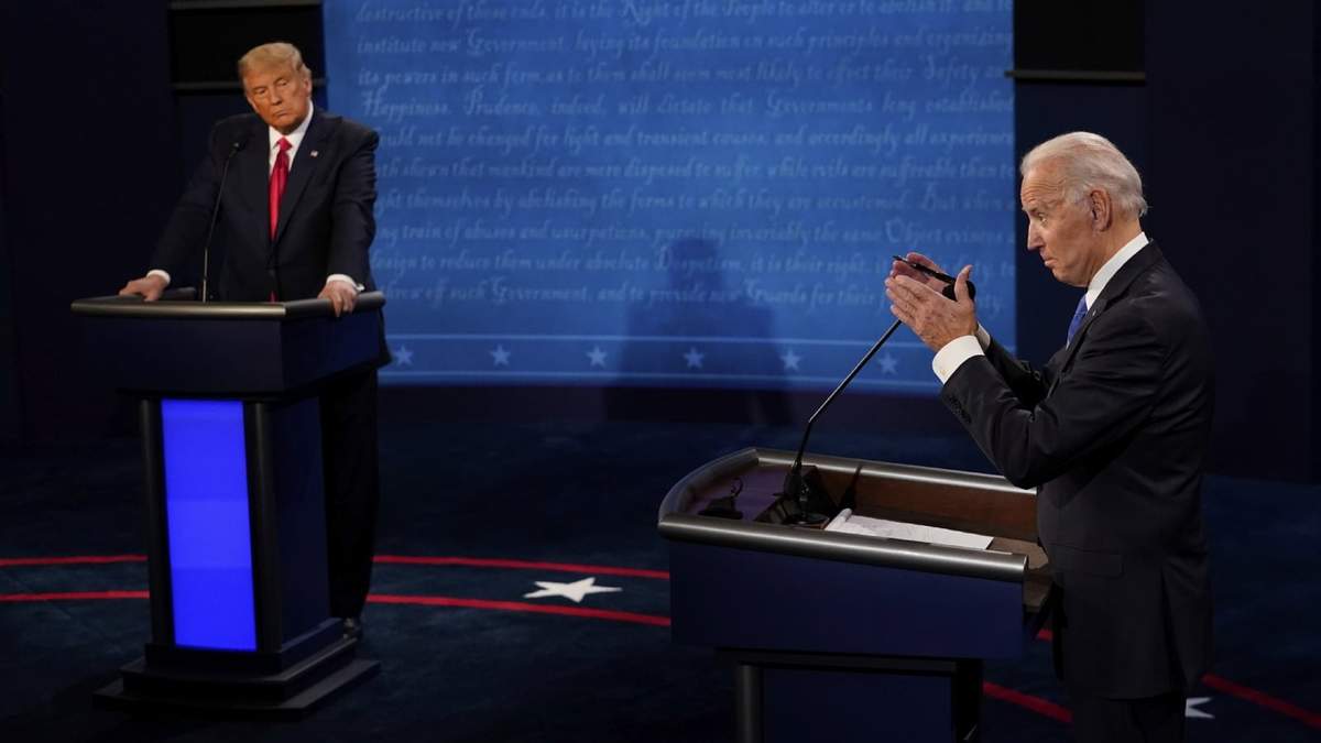 Trump y Biden en el debate del 22 de octubre de 2020