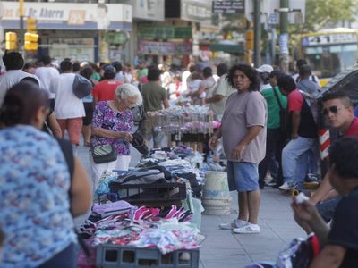El Gobierno Porteño festeja los "100 días sin manteros" en las calles de Once