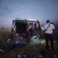 Accidente de autobús en la carretera Acapulco-Zihuatanejo deja dos muertos y 52 heridos
