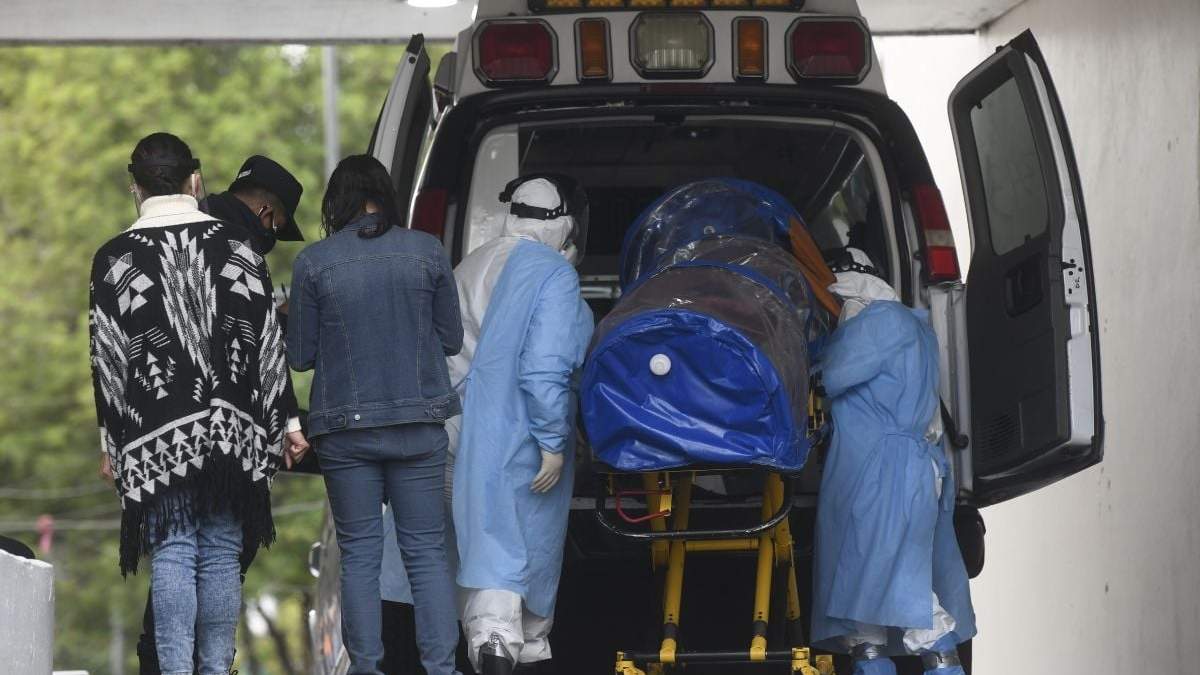 Paciente covid llega a hospital en la capital