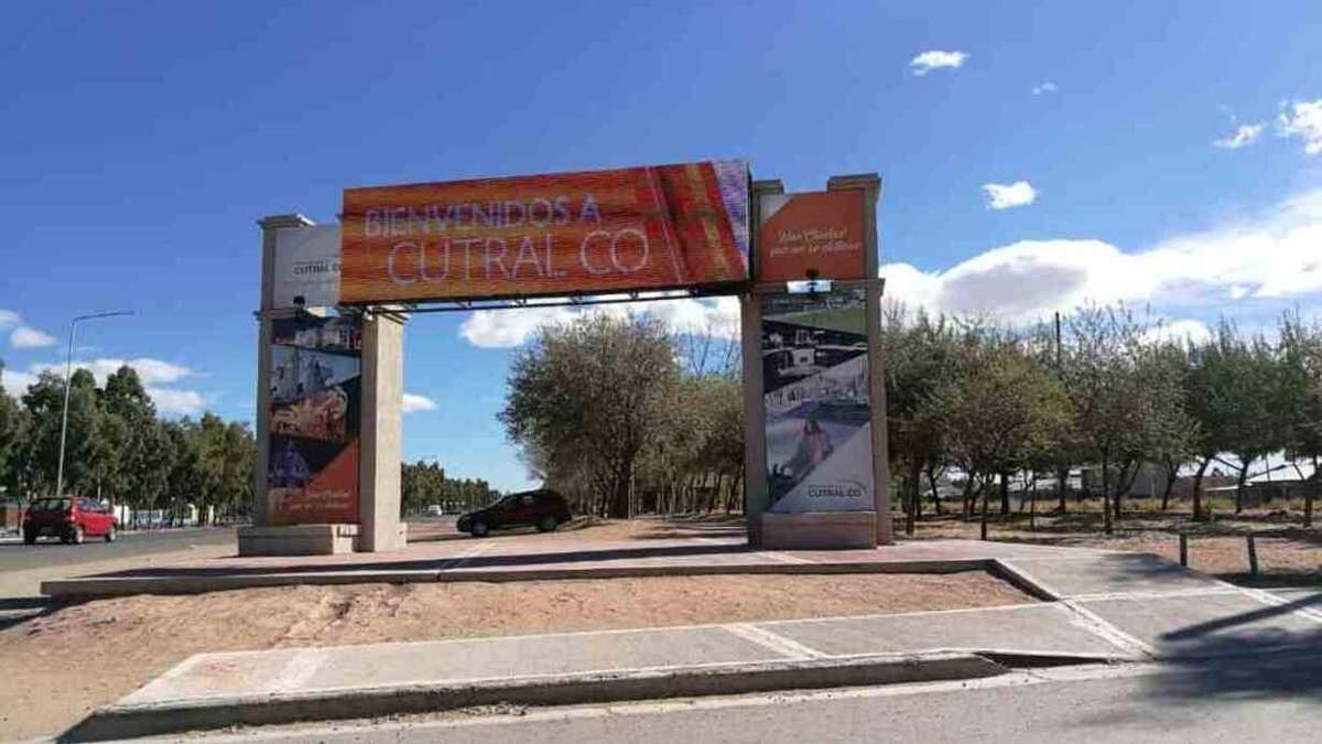 Ingreso a Cutral Co. Fuente: (Twitter)