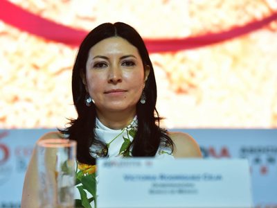 Banxico mantiene la tasa de referencia; destaca volatilidad