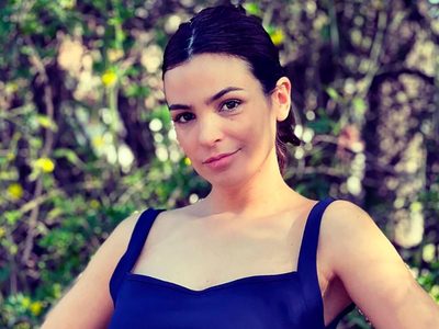 Jardín sustentable y ambientes cálidos: así decoró Agustina Cherri su casa familiar
