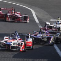 Suspenden Gran Premio de China de F1 por coronavirus