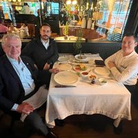 Santiago Creel comparte "visión de futuro" con Colosio Riojas