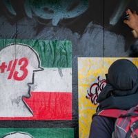 Encapuchados causan destrozos durante la marcha por Ayotzinapa (Videos)