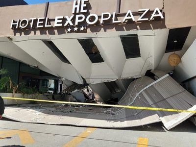 Colapsa techo de un hotel en Zapopan