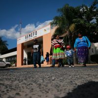 Al menos 55 familias nahuas buscan a sus desaparecidos en Semefo de Chilpancingo