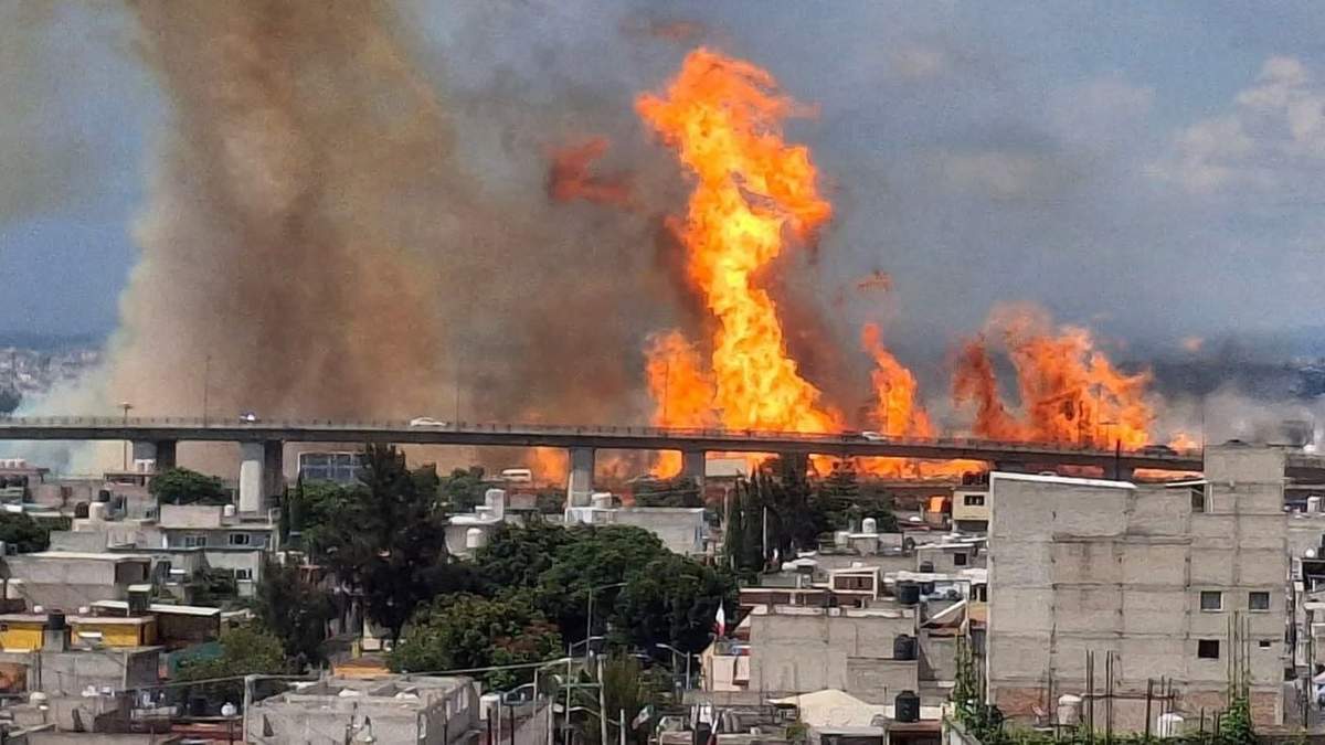 Volcadura y explosión de pipa