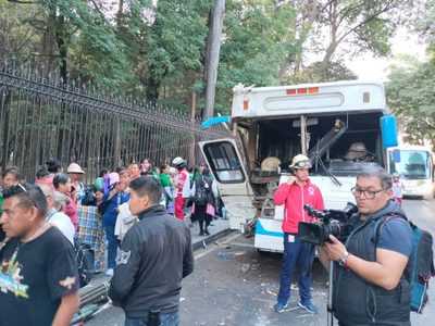 Peregrinos sufren accidente en Constituyentes tras visitar la Basílica de Guadalupe