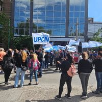 Protestas en AFIP Neuquén: trabajadores denuncian falta de personal y sueldos distorsionados