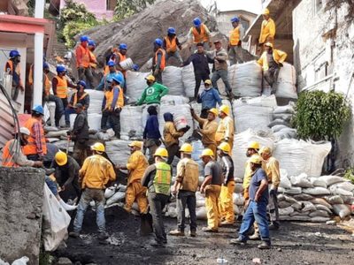 Ingenieros buscan estabilizar rocas desprendidas del Cerro del Chiquihuite