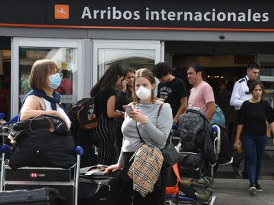 Conocé cuál es el porcentaje de neuquinos que vuelven del exterior y no cumplen el aislamiento