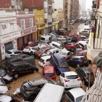 España devastada por las inundaciones; hay al menos 64 muertos