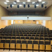 Un telón se alza en la universidad pública
