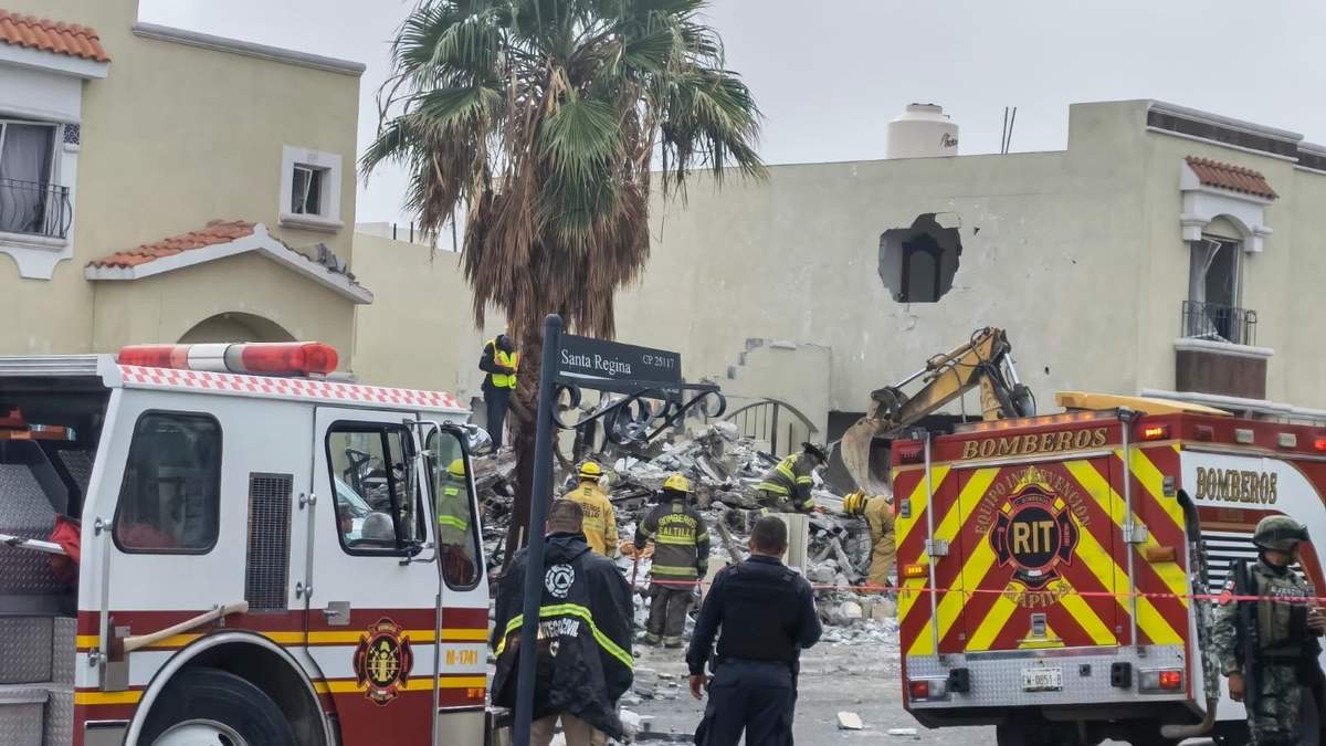 Explosión de vivienda en Saltillo causa muerte de dos policías