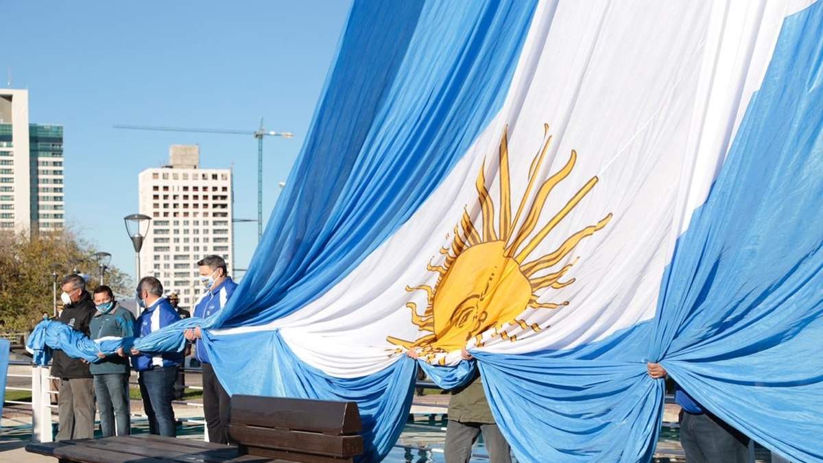 Se hicieron presentes el gobernador y el intendente de la ciudad. Fuente: (Twitter)