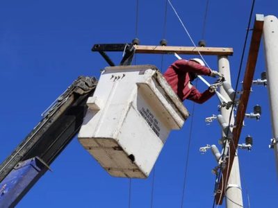 Sigue la regularización eléctrica en los barrios de Cipolletti
