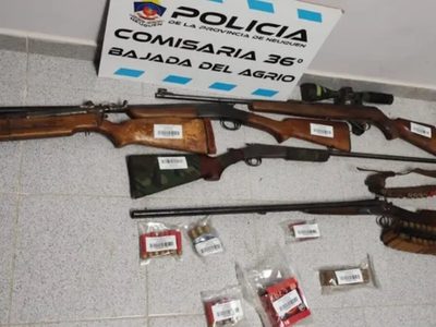 La Policía le secuestró armas y municiones a un criancero que disparaba al aire