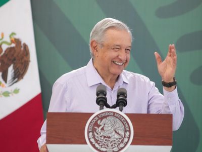 Orden a Alcocer sobre desabasto de medicinas no fue un regaño, "le tengo toda la confianza": AMLO