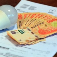 Inflación: el plan del Gobierno con los servicios públicos para sostener la baja en mayo