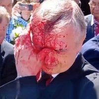 Rusia condena el ataque con pintura roja al embajador Sergei Andreyev en Polonia (Video)