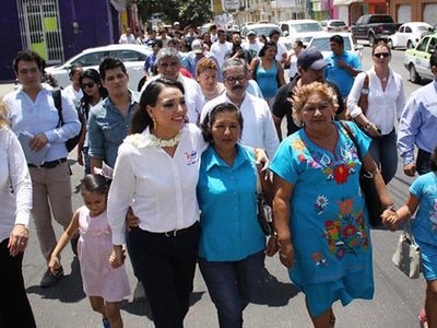 Candidata denuncia amenazas de operador de Cué: 'O eres muy cabrona o muy pendeja”, le dice
