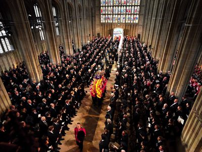 La capilla de Windsor acoge el último homenaje público a Isabel II