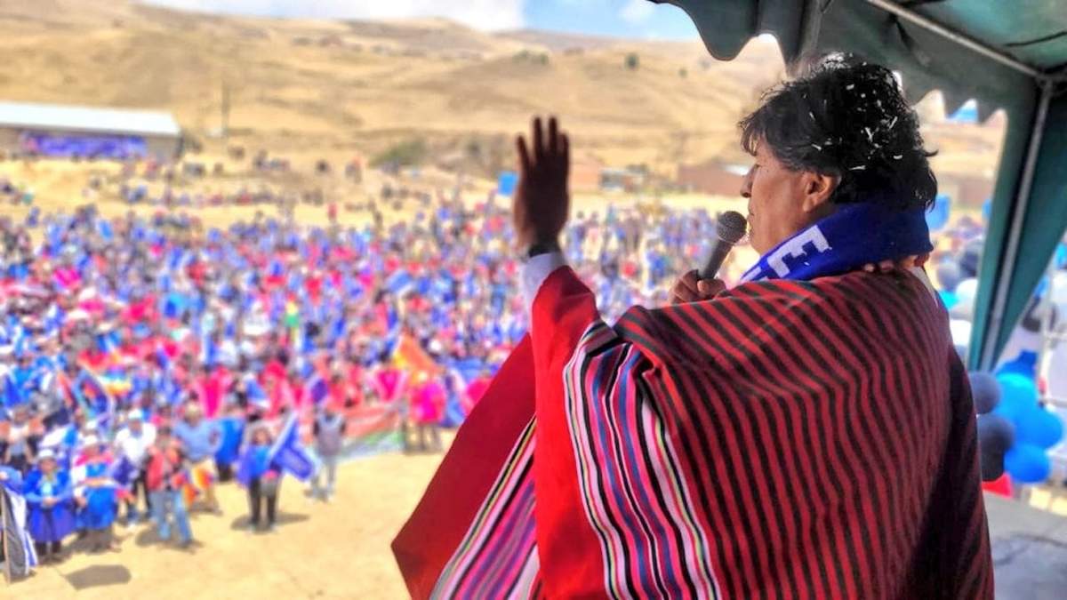 El expresidente encabezó un mitin este domingo