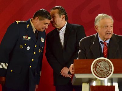 López Obrador y el panal del robo de combustibles