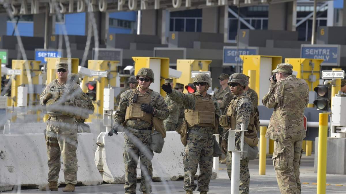 Soldados estadunidenses en la frontera con México