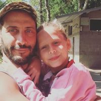 ¿Demasiado chiquita? El hábito que Luciano Cáceres fomentó en su hija y que generó polémica