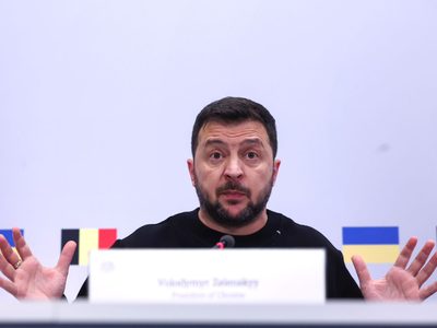 Ucrania reporta récord de ataques con cohetes rusos en la región sureña de Jersón