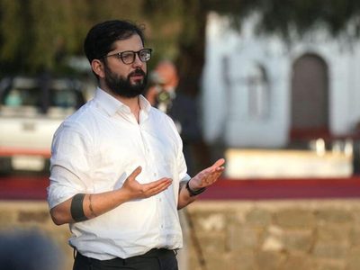 Se desplomaron aún más los índices de aprobación de Gabriel Boric