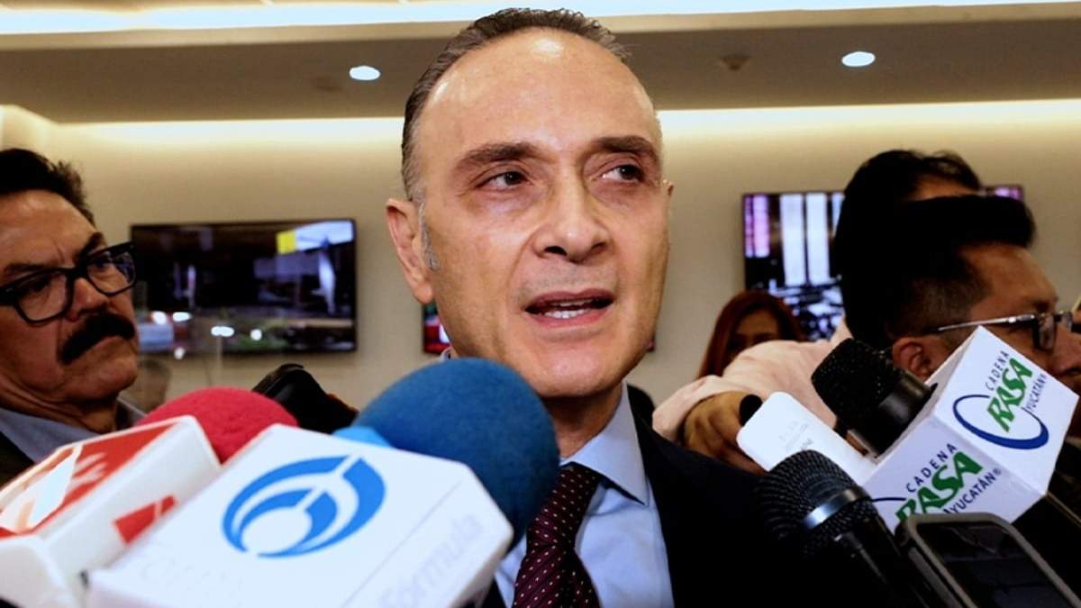 El secretario general de la Cámara de Diputados, Mauricio Farah Gebara